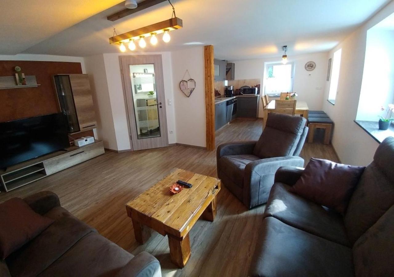 Ferienhaus Bumblebee Im Allgaeu Eggenthal Eksteriør billede